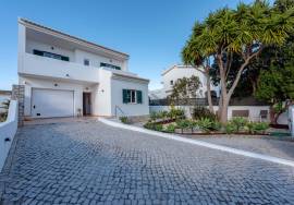 Renovated 3-Bedroom Villa With Pool - Montinhos da Luz