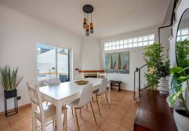 Renovated 3-Bedroom Villa With Pool - Montinhos da Luz