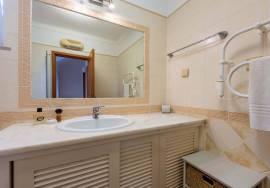 Spacious 3 Bed Townhouse in Golf Santo António Resort, Budens with Sea & Countryside Views