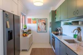 Fantastic townhouse for sale in Meia da Praia