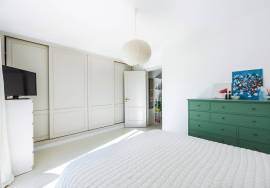 Fantastic townhouse for sale in Meia da Praia