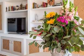 Fantastic townhouse for sale in Meia da Praia