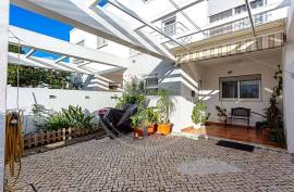 Manta Rota 2 Bedroom Beach Townhouse with Patio