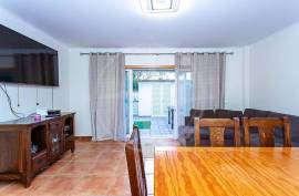 Manta Rota 2 Bedroom Beach Townhouse with Patio