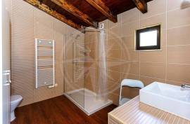 Exclusive 3 bedroom Resort Villa with Private Pool in Pedras da Rainha, Cabanas