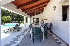 Exclusive 3 bedroom Resort Villa with Private Pool in Pedras da Rainha, Cabanas