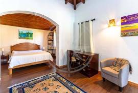 Exclusive 3 bedroom Resort Villa with Private Pool in Pedras da Rainha, Cabanas