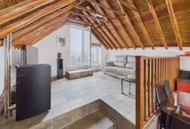 Tavira centre 3 bedroom townhouse with large sun terraces