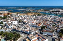 3 Bedroom Traditional Townhouse with Sun Terrace in Tavira