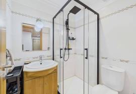 Tavira centre 3 bed apartment with garage & private sun roof terrace