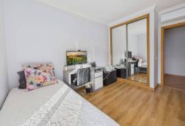 Tavira centre 3 bed apartment with garage & private sun roof terrace