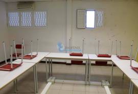 Shop / Multipurpose Space in the Heart of Albufeira