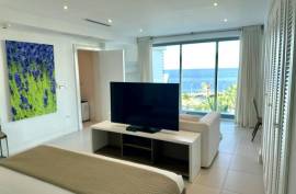 Beachfront Stylish Penthouse