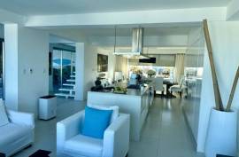 Beachfront Stylish Penthouse