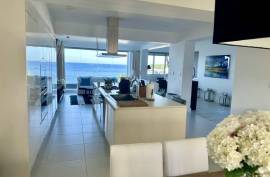 Beachfront Stylish Penthouse