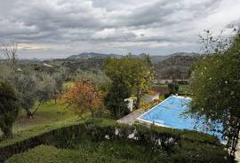 Cerca del Pueblo Country Property