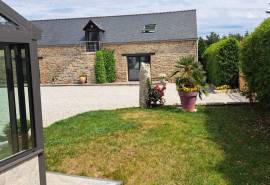 Luxury 12 Bed Estate For Sale In Scaer Brittany