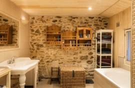 6 Bed Estate with 2 Stone Houses for Sale in La Celle-sur-Morin 6 Bed Estate with 2 Stone Houses for Sale in La Celle-sur-Morin