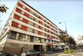 Excellent 1 Bed Leaseback For Sale In Résidence BEAUMARCHAIS Paris