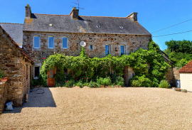 Excellent 10 Bed Gites du Manoir Gite Complex For Sale In Runan Brittany Excellent 10 Bed Gites du Manoir Gite Complex For Sale In Runan Brittany