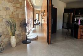 Excellent 2 Bed Villa Estate For Sale in Miramar de Puntarenas Costa