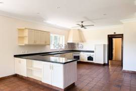 Stunning 7 Bed Villa For Sale in for sale in Calle Fondo Sotogrande