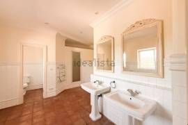 Stunning 7 Bed Villa For Sale in for sale in Calle Fondo Sotogrande