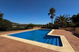 Stunning 7 Bed Villa For Sale in for sale in Calle Fondo Sotogrande