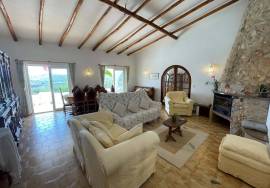 Charming 5 bedroom Countryside Villa set in 42,000sqm of land, close to Burgau