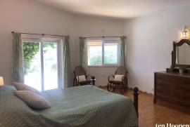 Charming 5 bedroom Countryside Villa set in 42,000sqm of land, close to Burgau