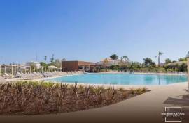 Luxury 2 Bedroom Apartment at Sun Cliffs Resort with Sea View