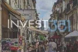 T2 with balcony, garage and suite in the center of Porto – Total comfort!