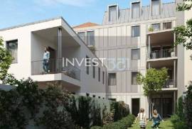 T2 with balcony, garage and suite in the center of Porto – Total comfort!