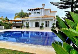 Lovely Four Bedroom Property in Fonte Algarve