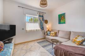 Villa with land, Luz de Tavira