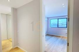 3 bedroom apartment on Ocean Terrace with 3 parking spaces