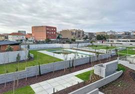 3 bedroom apartment on Ocean Terrace with 3 parking spaces