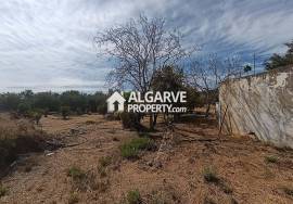Loulé - Building plot with 4449m2 for 2 Villas