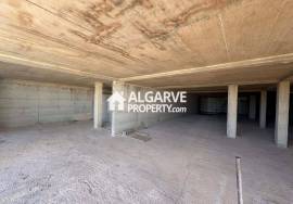 Luxury Contemporary Villa with Pool, Lift and Sea Views in Loulé