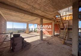 Luxury Contemporary Villa with Pool, Lift and Sea Views in Loulé