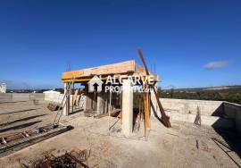 Luxury Contemporary Villa with Pool, Lift and Sea Views in Loulé