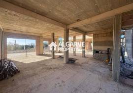 Luxury Contemporary Villa with Pool, Lift and Sea Views in Loulé