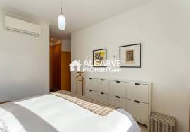 Top-Floor 3-Bedroom Apartment with Panoramic Sea Views near the beach in Quarteira