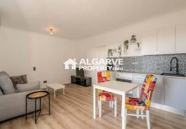 Renovated villa with 3 apartments and open panoramic views near Loulé