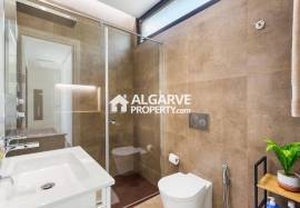 Modern 4‑Bedroom Villa in Al Sakia, Algarve