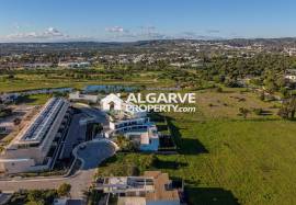 Premium South-Facing Building Plot for Sale in Central Vilamoura Premium South-Facing Building Plot for Sale in Central Vilamoura
