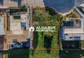 Premium South-Facing Building Plot for Sale in Central Vilamoura Premium South-Facing Building Plot for Sale in Central Vilamoura