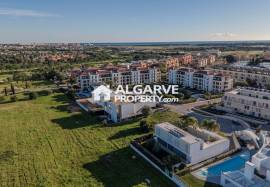 Premium South-Facing Building Plot for Sale in Central Vilamoura Premium South-Facing Building Plot for Sale in Central Vilamoura