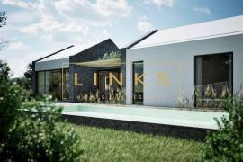 A T2 + 1 Home:  A Countryside Haven