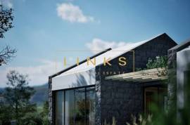 A T2 + 1 Home:  A Countryside Haven